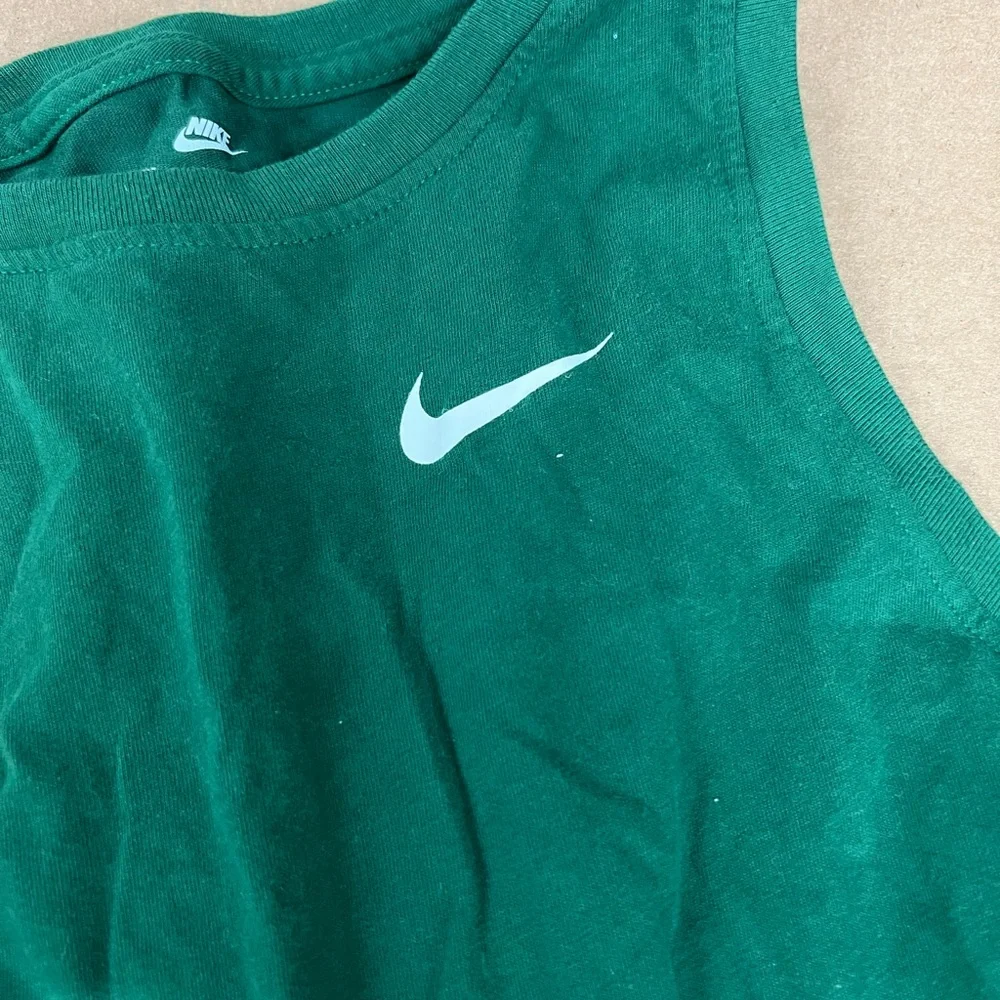 Nike Green Dri-Fit Tank Top Size Medium